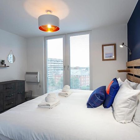Stunning 2 Bed Flat 5Min To Old Trafford Stadium Μάντσεστερ Εξωτερικό φωτογραφία