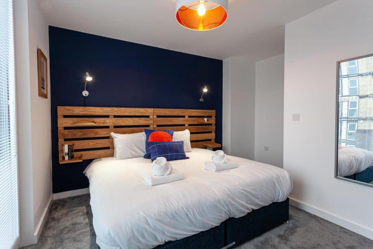 Stunning 2 Bed Flat 5Min To Old Trafford Stadium Μάντσεστερ Εξωτερικό φωτογραφία