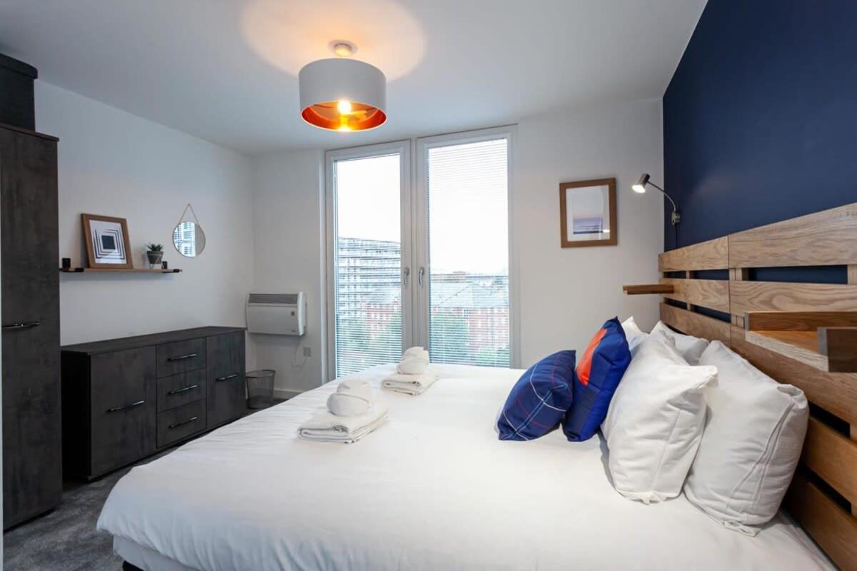 Stunning 2 Bed Flat 5Min To Old Trafford Stadium Μάντσεστερ Εξωτερικό φωτογραφία