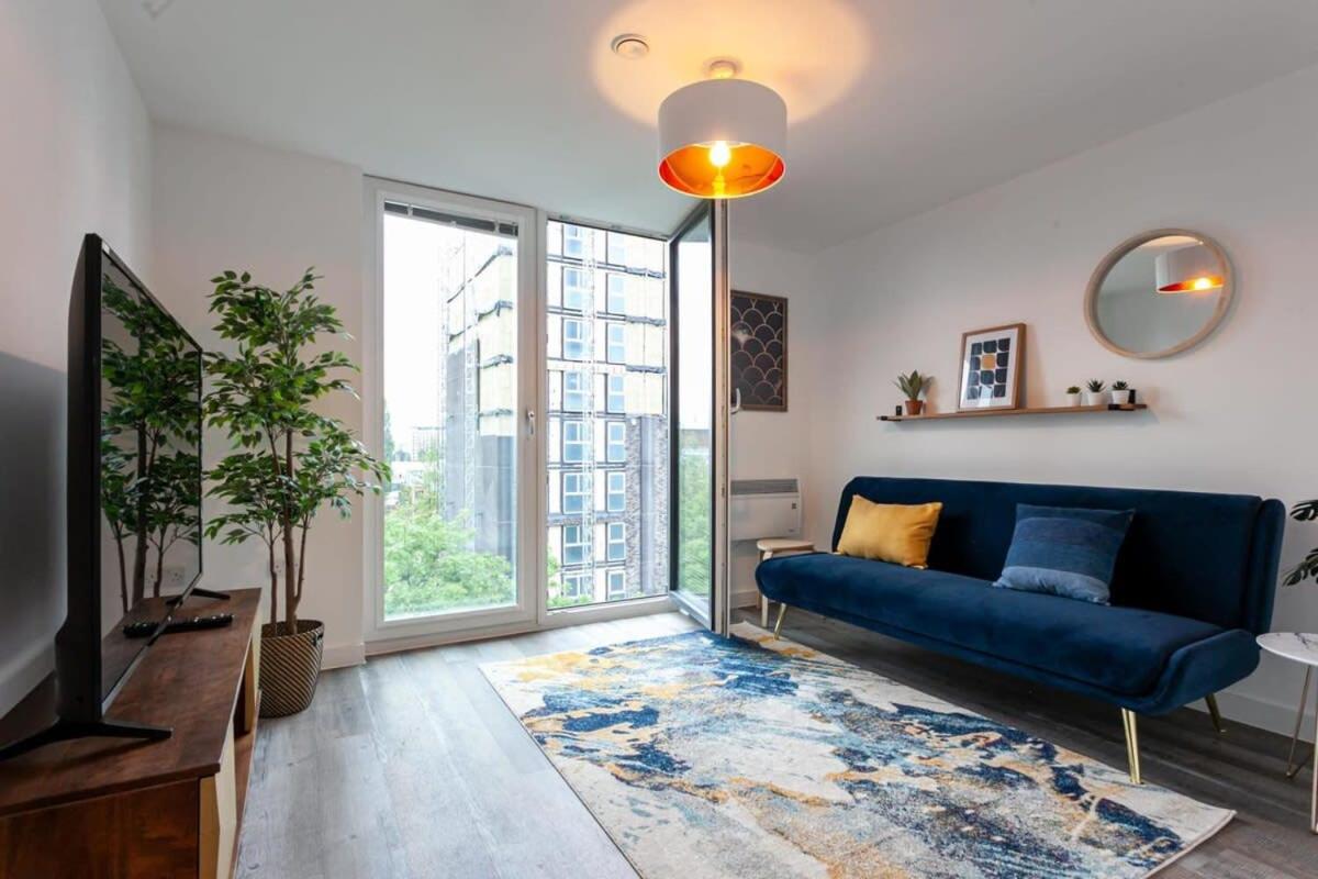 Stunning 2 Bed Flat 5Min To Old Trafford Stadium Μάντσεστερ Εξωτερικό φωτογραφία